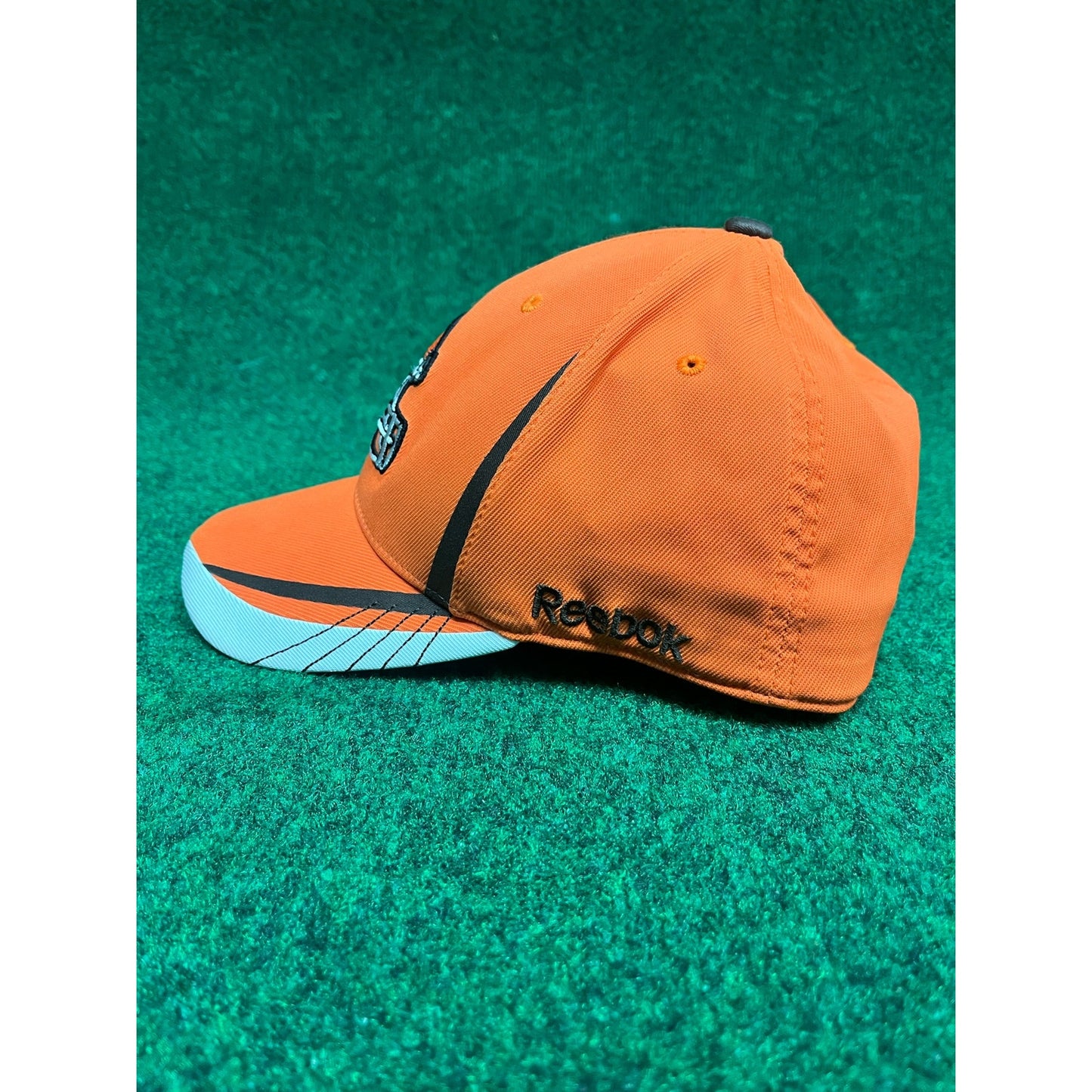 Y2K Reebok Cleveland Browns NFL Flex Fit L/XL Orange Hat