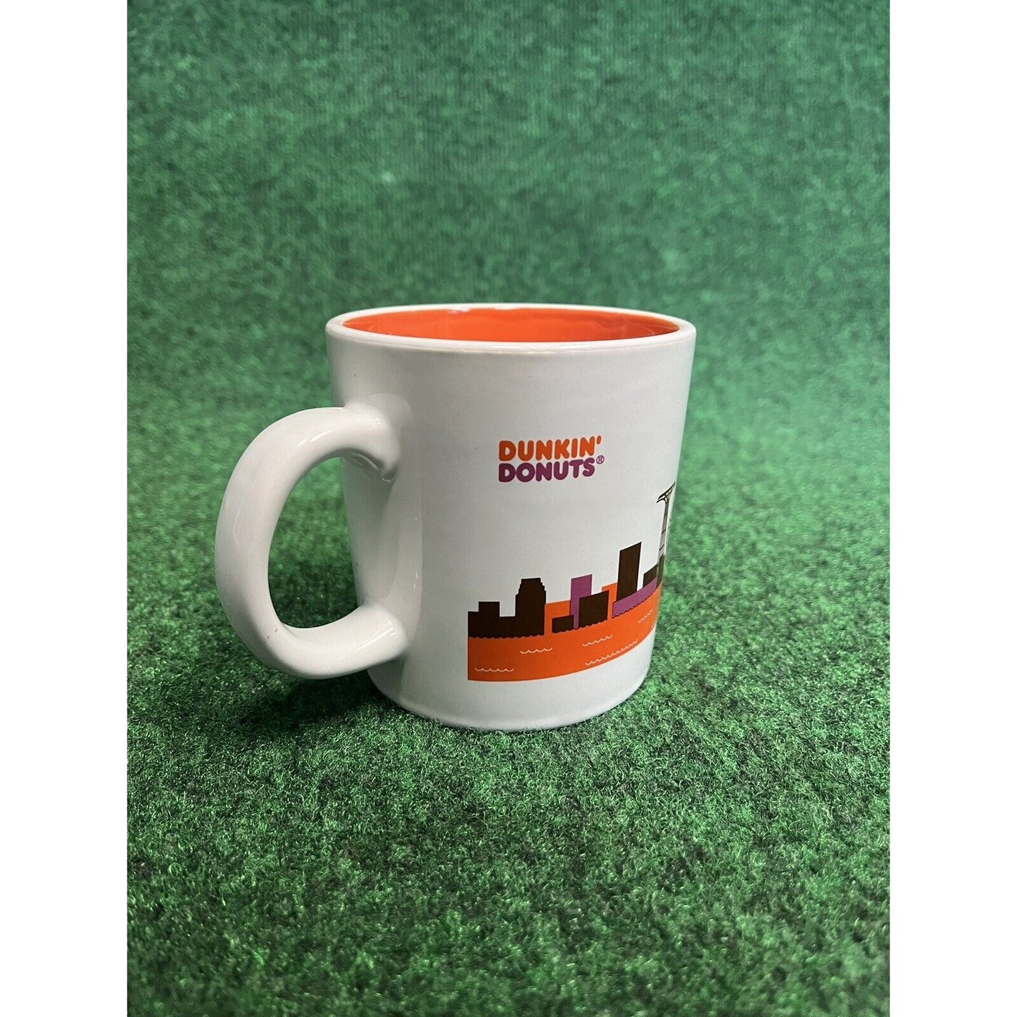 Dunkin Donuts Coffee Cup Mug New York Runs on Dunkin 2012