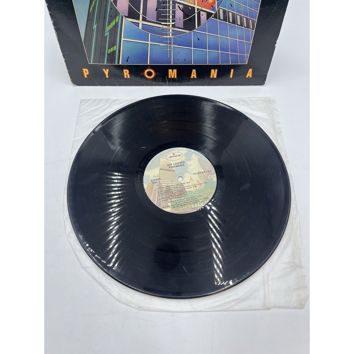 DEF LEPPARD PYROMANIA Original 1983 Vinyl Lp Record MERCURY 422-810-308-1 M-1