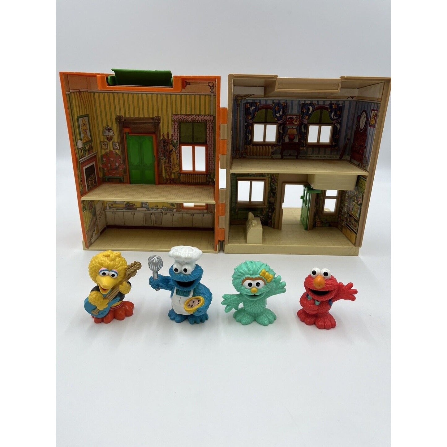 123 Sesame Street Play House MR. Hooper's Store Toy 1984 Playskool w/ figures